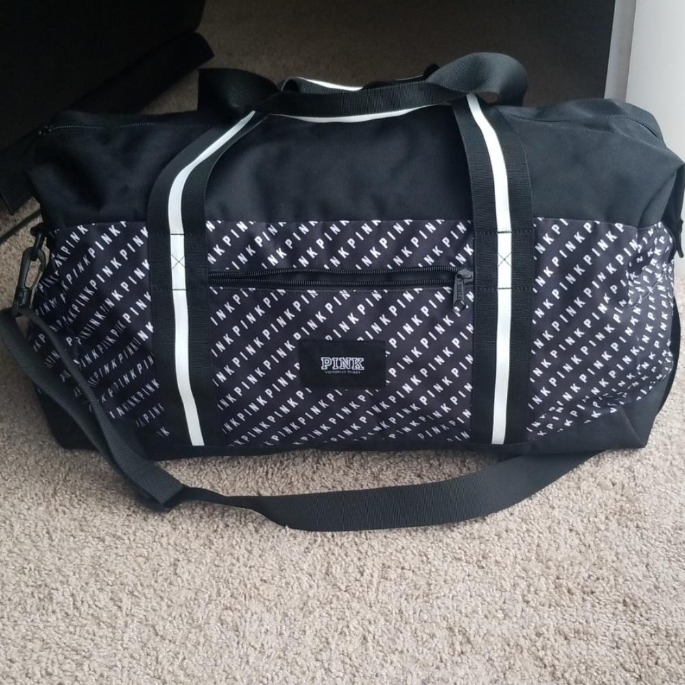 PINK duffel bag NWOT